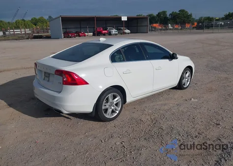 2014 Volvo S60 T5 from USA, damaged, VIN YV1612FS3E2296777
